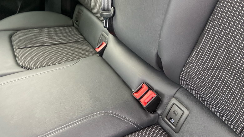 Audi Q2 35 TFSI Black Edition 5dr Petrol Estate